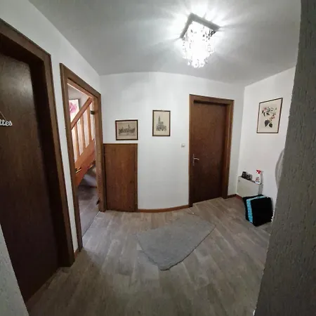 Face à La Cathédrale Strasburgo