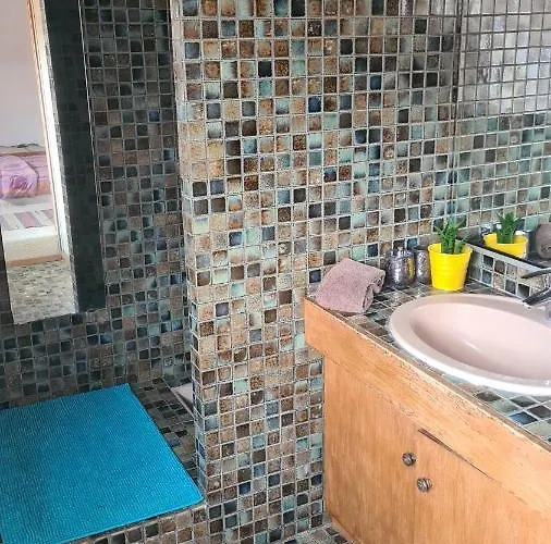 Face A La Cathedrale Homestay