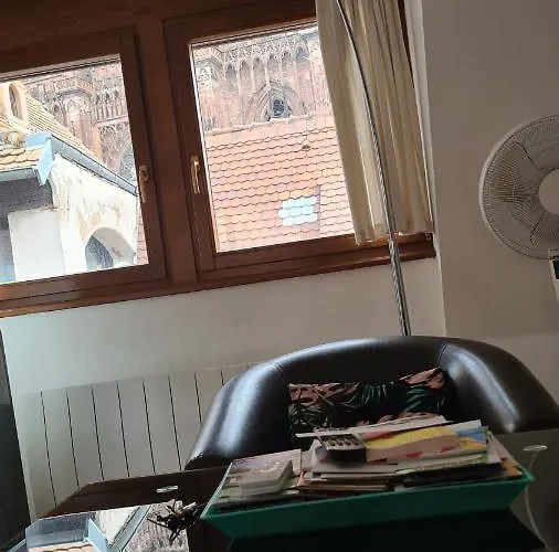 Face A La Cathedrale